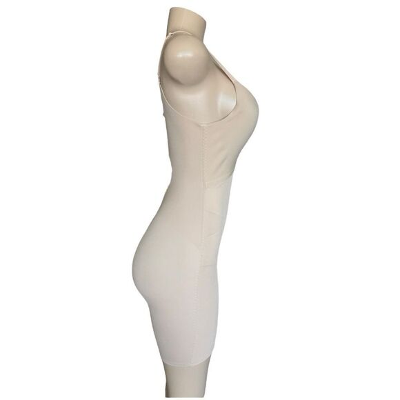 Honeylove Mid Thigh Shapewear - Picture 2 of 10